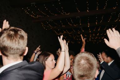 Ciel étoilé mariage guirlandes lumineuses décoration événement 7