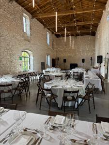 Ciel étoilé mariage guirlandes lumineuses décoration événement 24