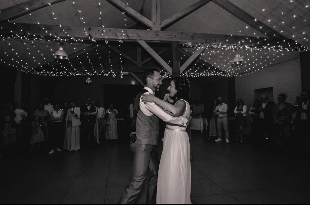 Ciel étoilé mariage guirlandes lumineuses décoration événement 26