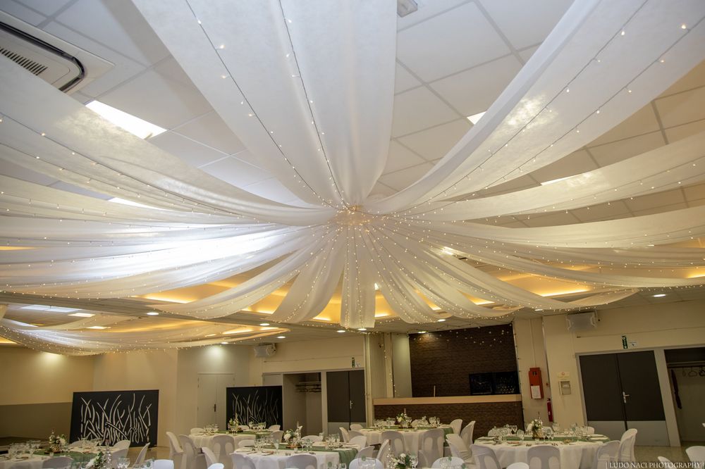 Ciel étoilé mariage guirlandes lumineuses décoration événement 28